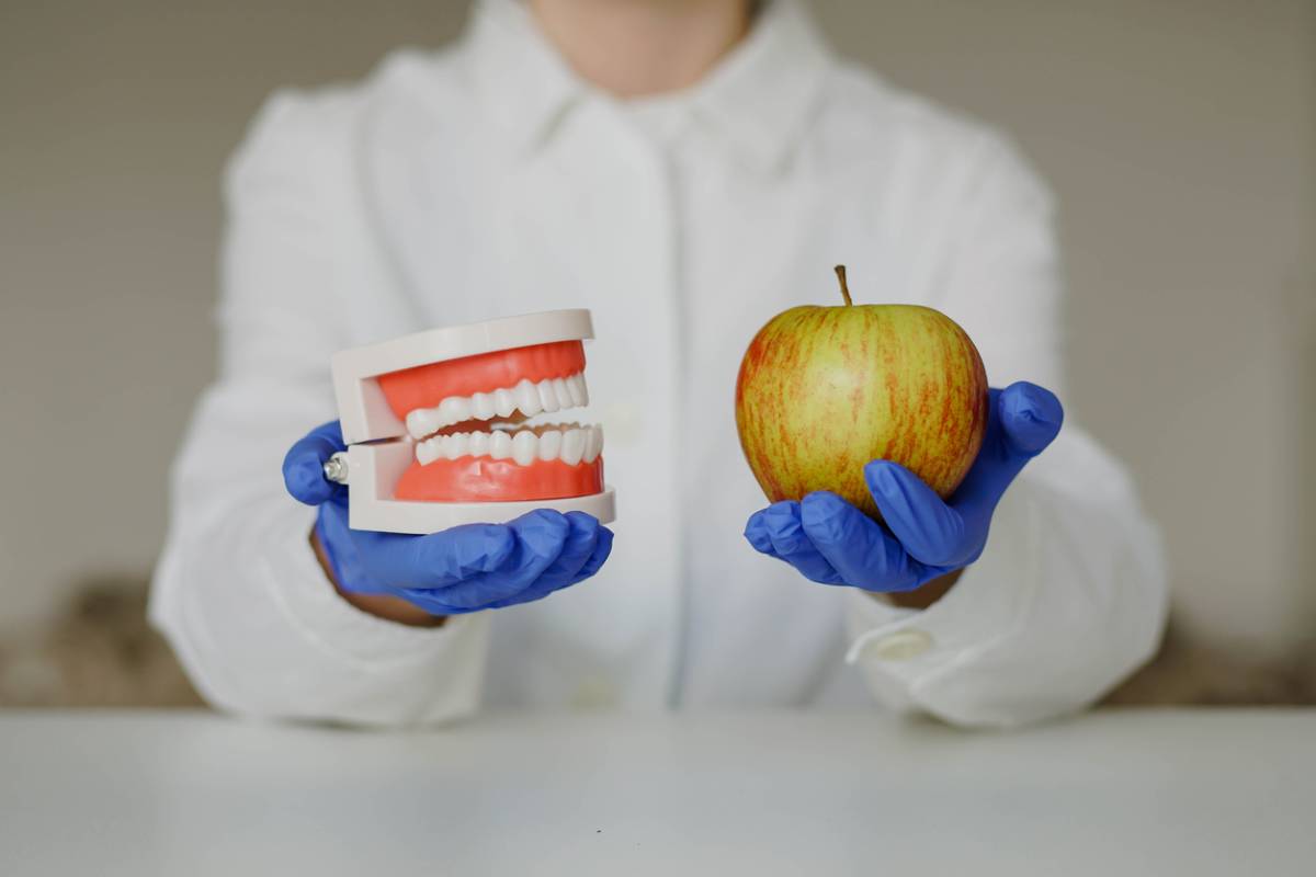 The Denture Diet: 5 Foods to Avoid with Dentures